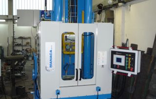 Vertical broaching machine